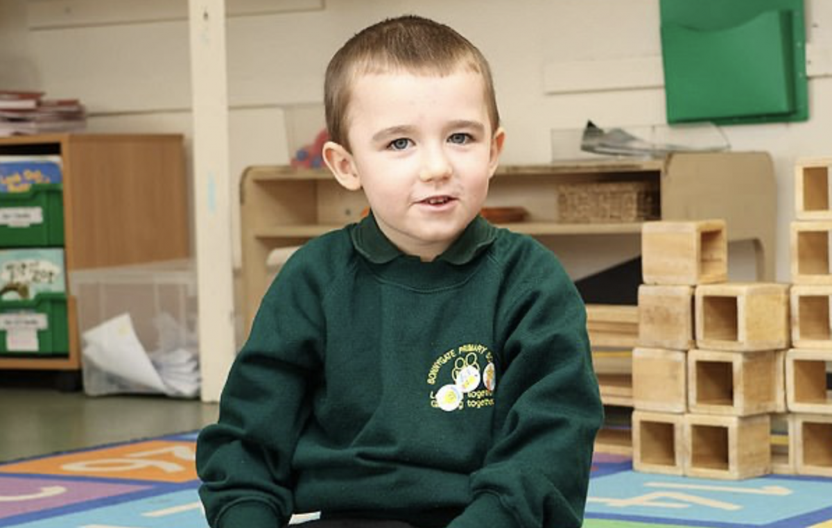 Мать задушила своего особенного сына и положила записку на его тело