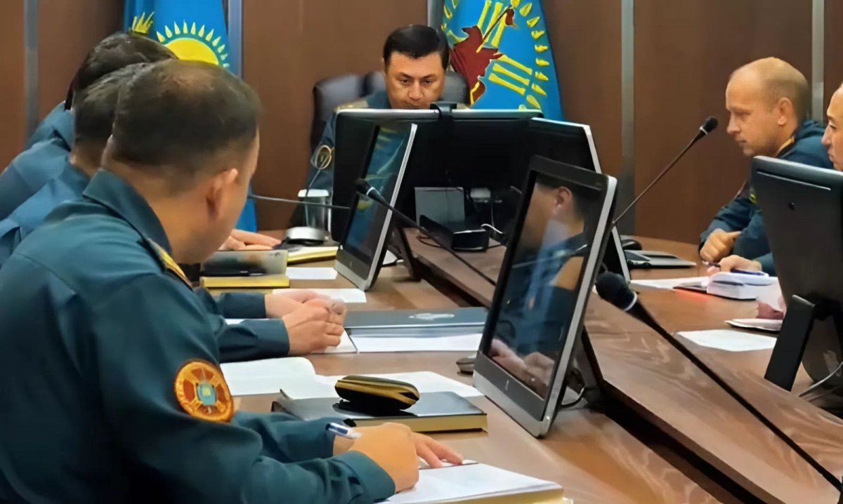 Главнокомандующий Нацгвардии РК выслушал граждан и пообещал решать вопросы без формализма