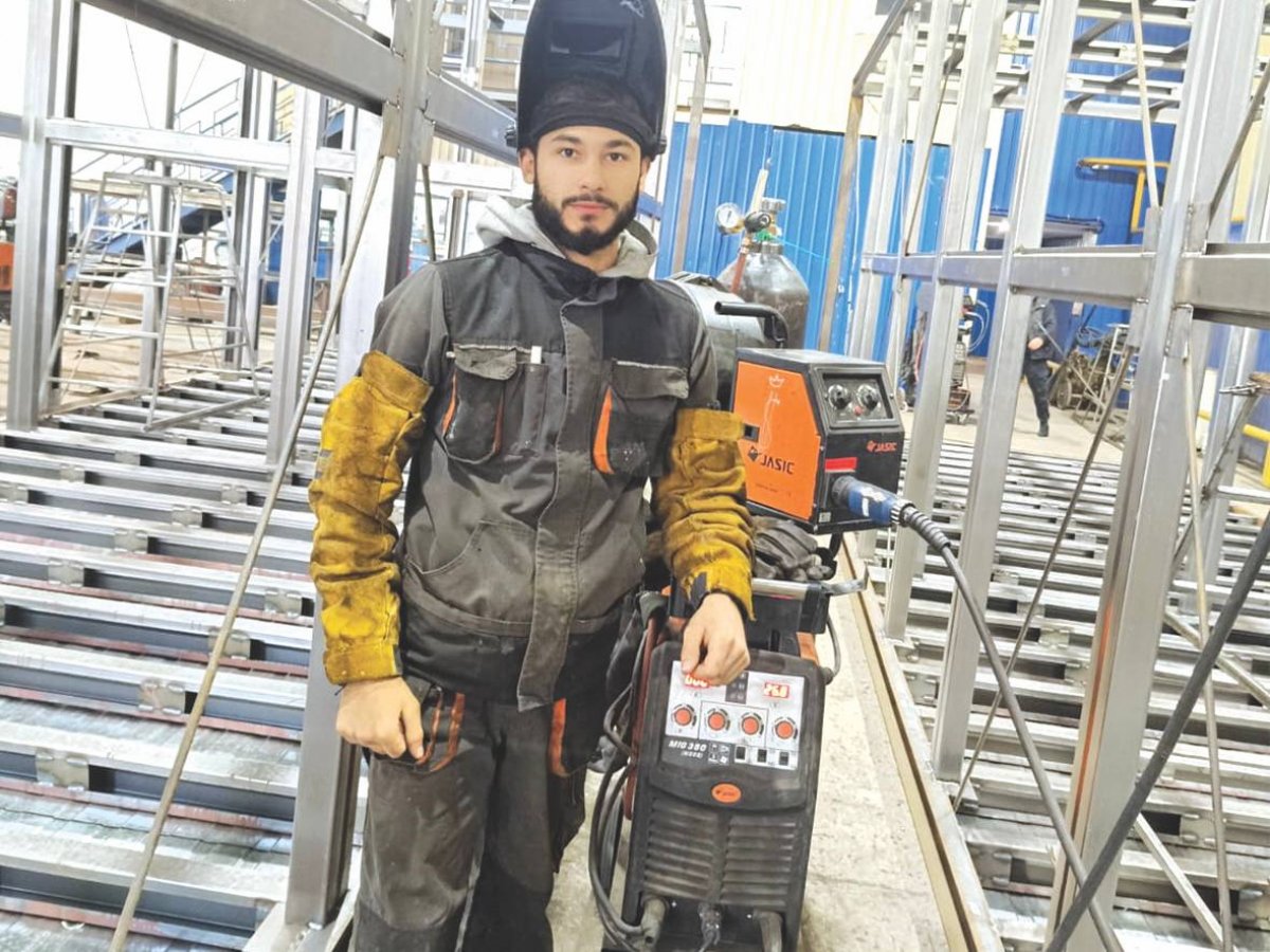 Как 22-летний сварщик Александр Пантюшин нашел свое призвание на высоте