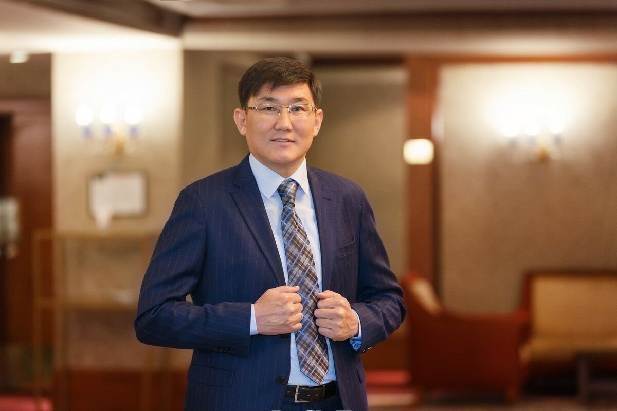 Новым акимом Семея избран Адлет Кожанбаев