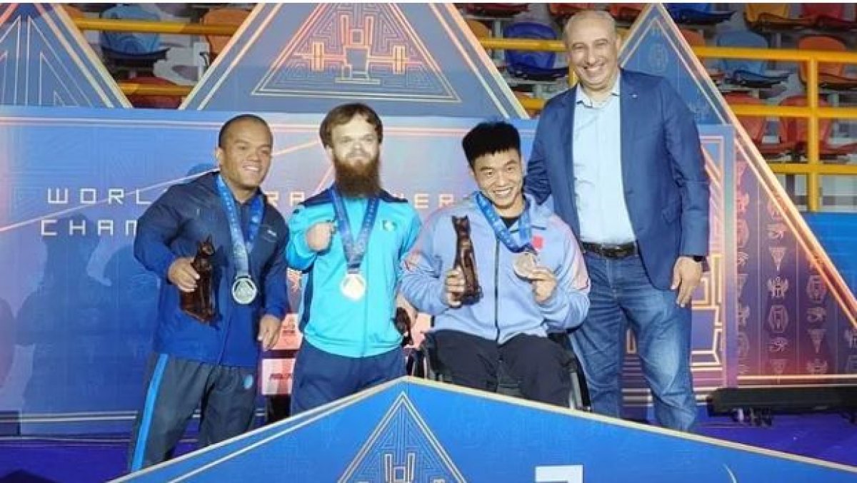 Казахстанец стал трехкратным чемпионом мира по парапауэрлифтингу