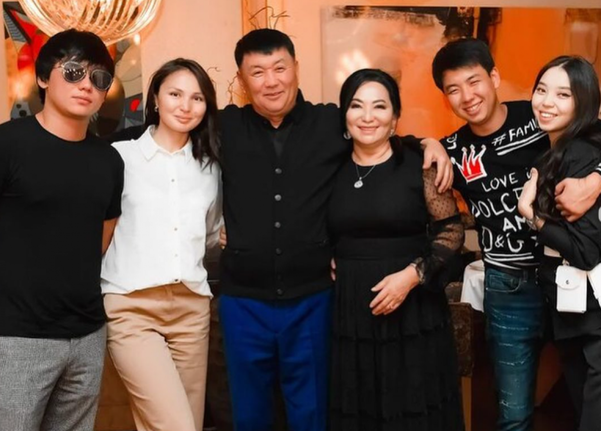 Родственница Кайрата Нуртаса ответила на хейт о жизни за счет певца