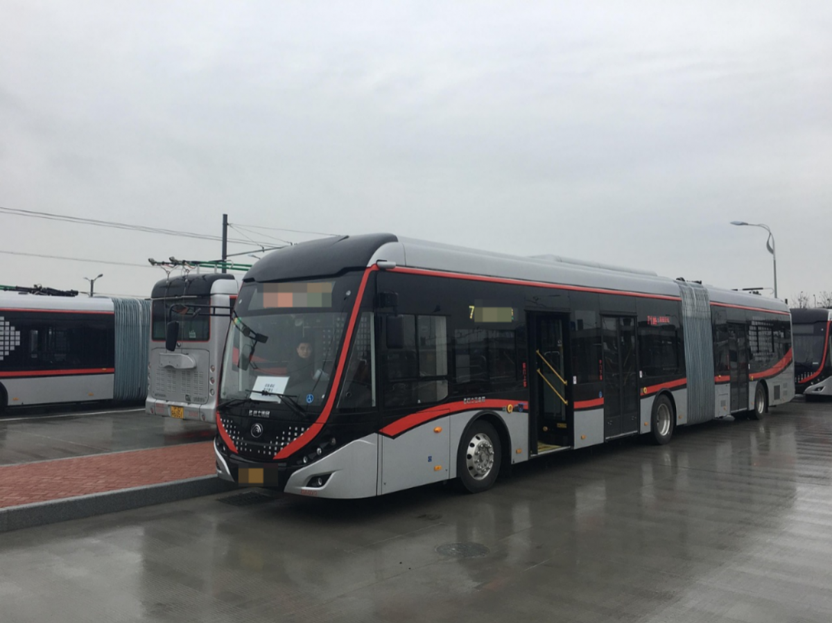 Бесплатный проезд в автобусах ждет жителей Атырау