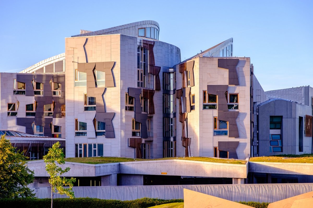 Как казахстанцам купить жилье на выгодных условиях