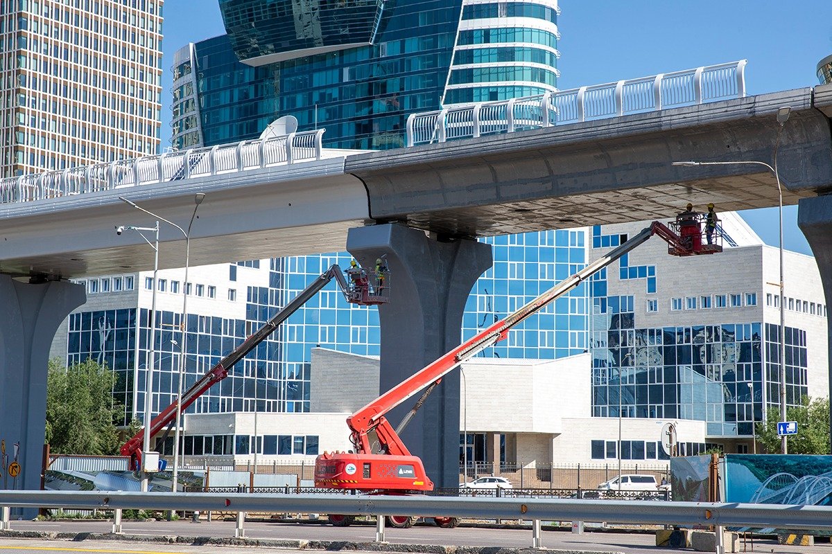Движение ограничили в Астане из-за работ на LRT