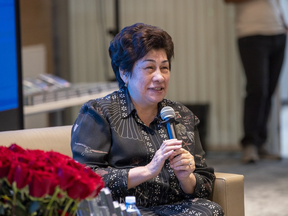 "Лучший": бестселлер Куляш Шамшидиновой представили в Астане