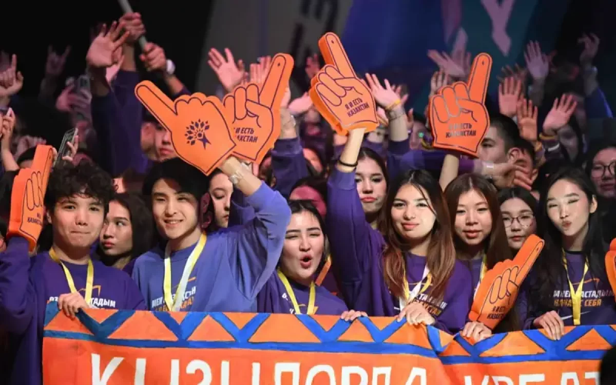 Молодежное движение "Жаңа адамдар" выпустило ролик ко Дню Республики