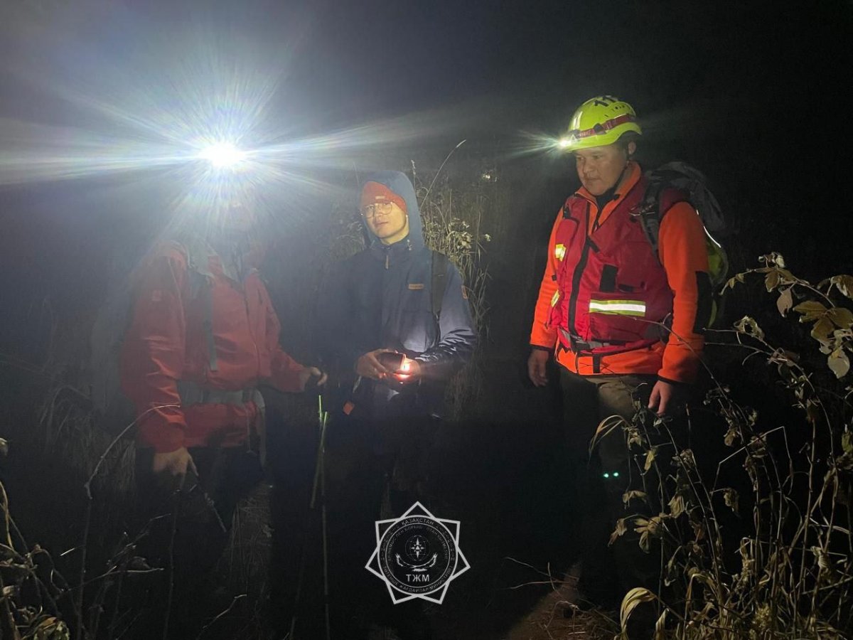 Подростка спустили с четырехтысячной высоты в горах близ Алматы