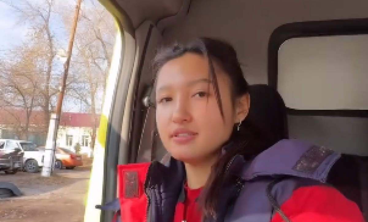 "Наденьте бахилы": фельдшер из Абая высказалась о пациентах