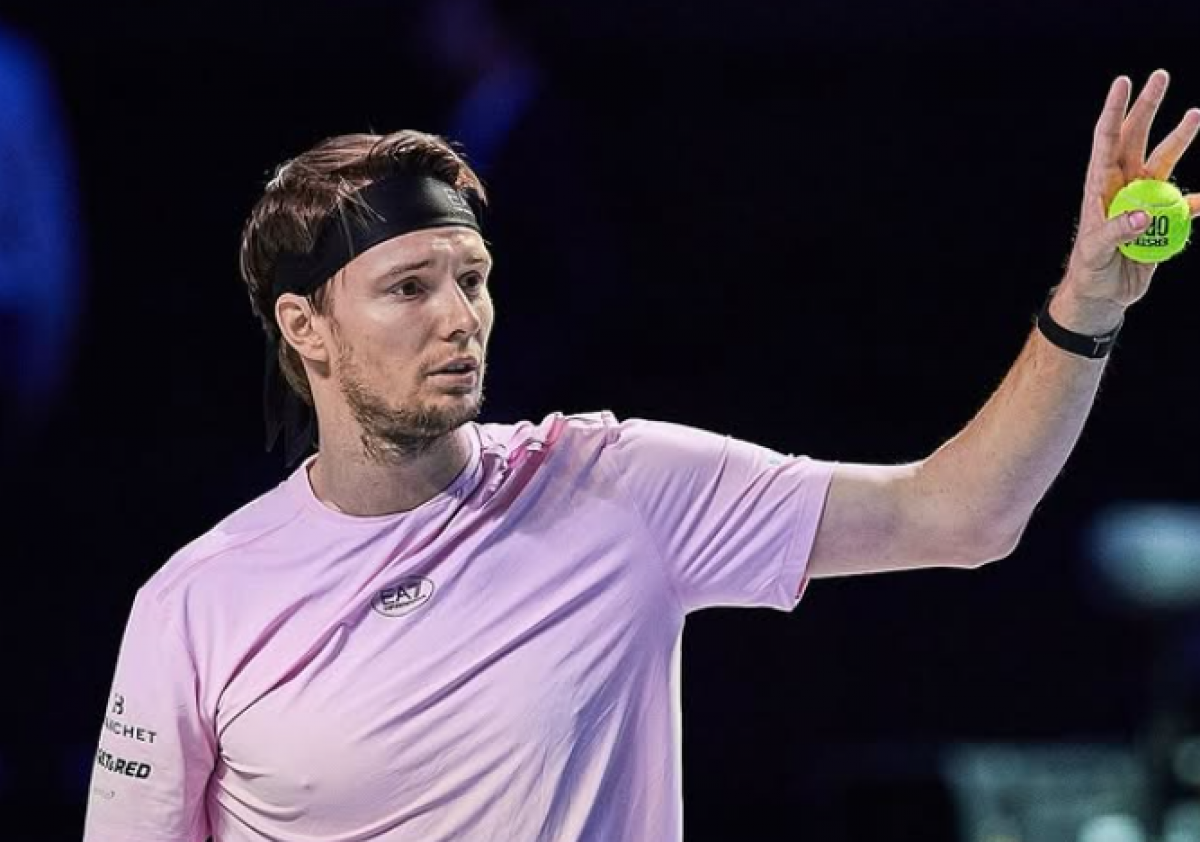 Бублик уверенно стартовал на турнире Rolex Paris Masters