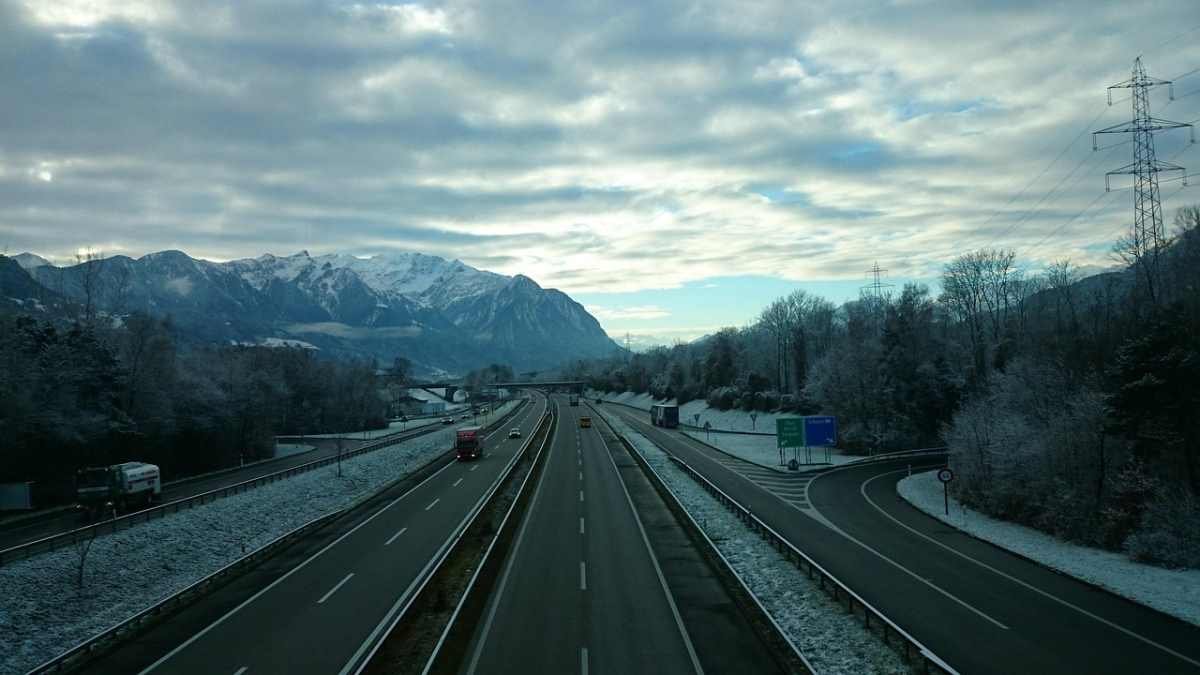 Информацию о превышении скорости на платных дорогах начали передавать в Процессинговый центр