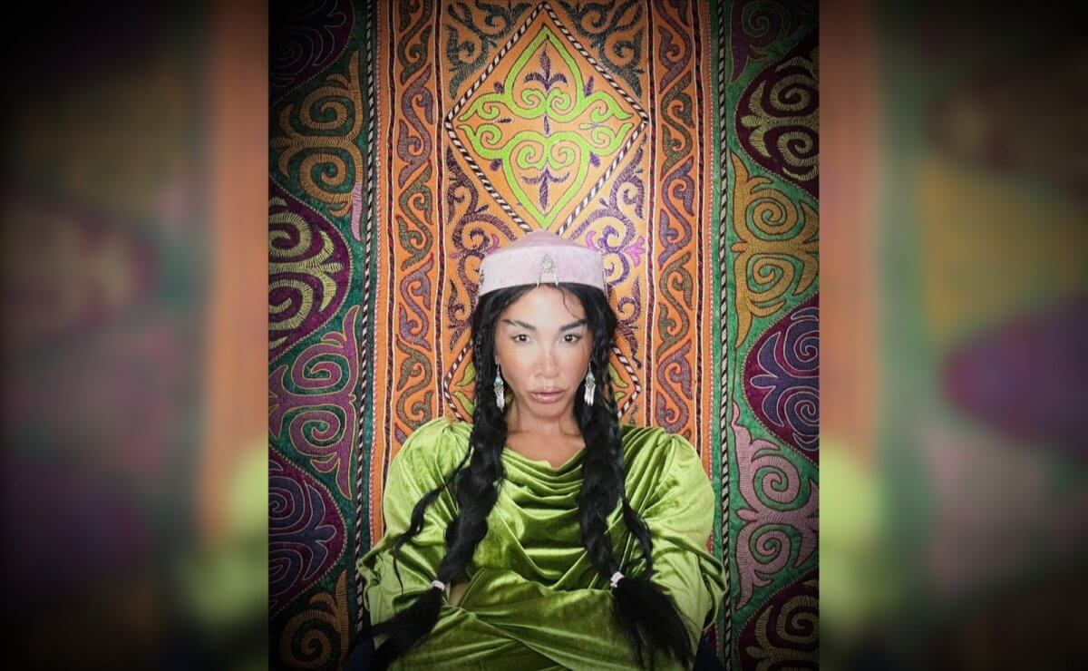 Между двумя мирами: дочь Мустафы Өзтүріка – о любви к Казахстану, языке и духовных мостах