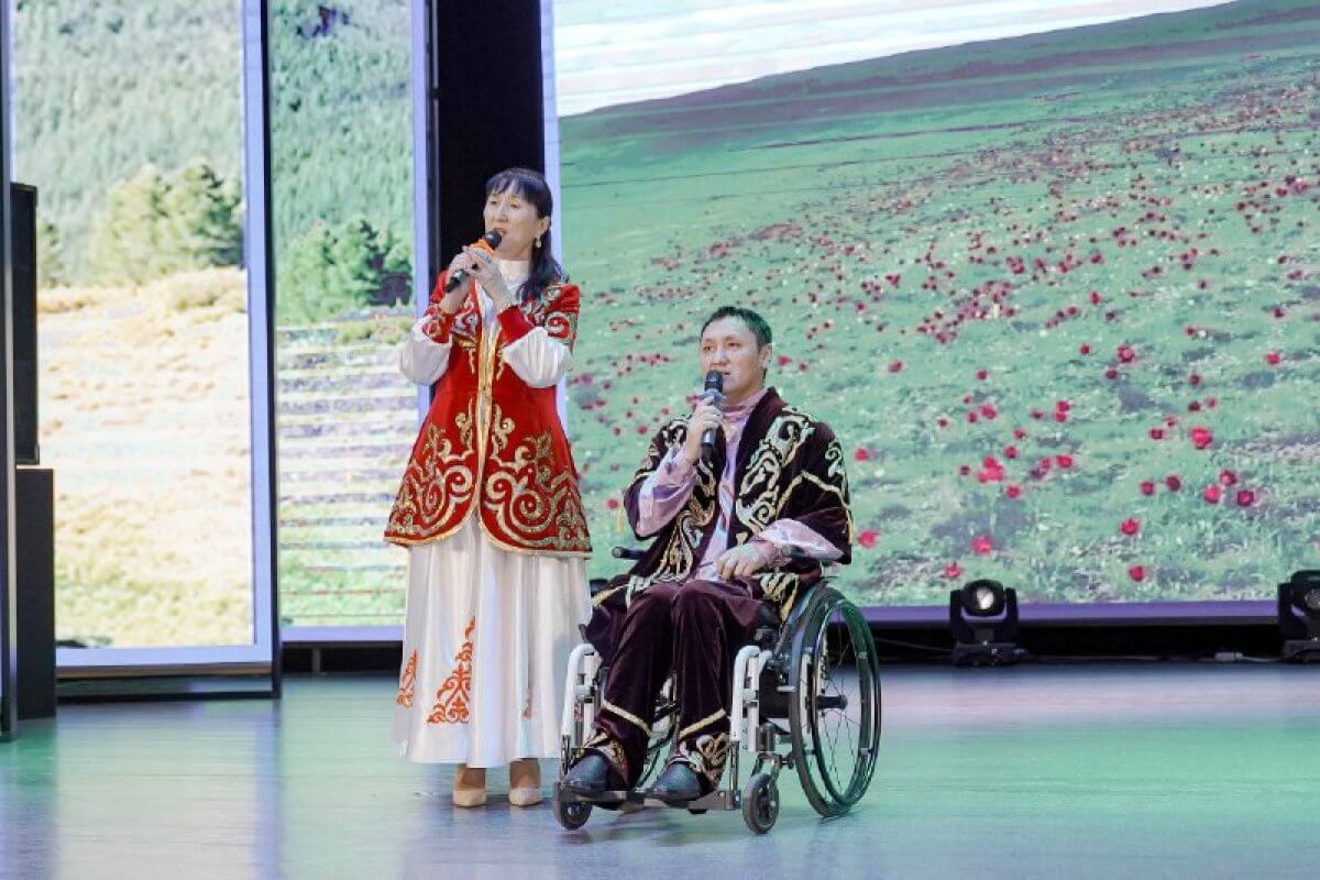 В Семее состоялся праздник для детей и взрослых с особыми потребностями.