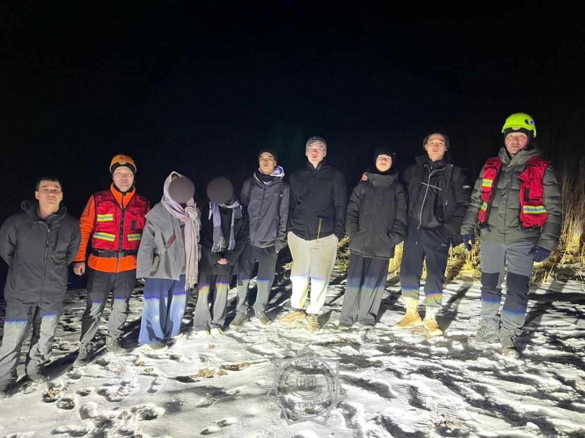 Операция по спасению туристов стала настоящим испытанием для спасателей Алматы