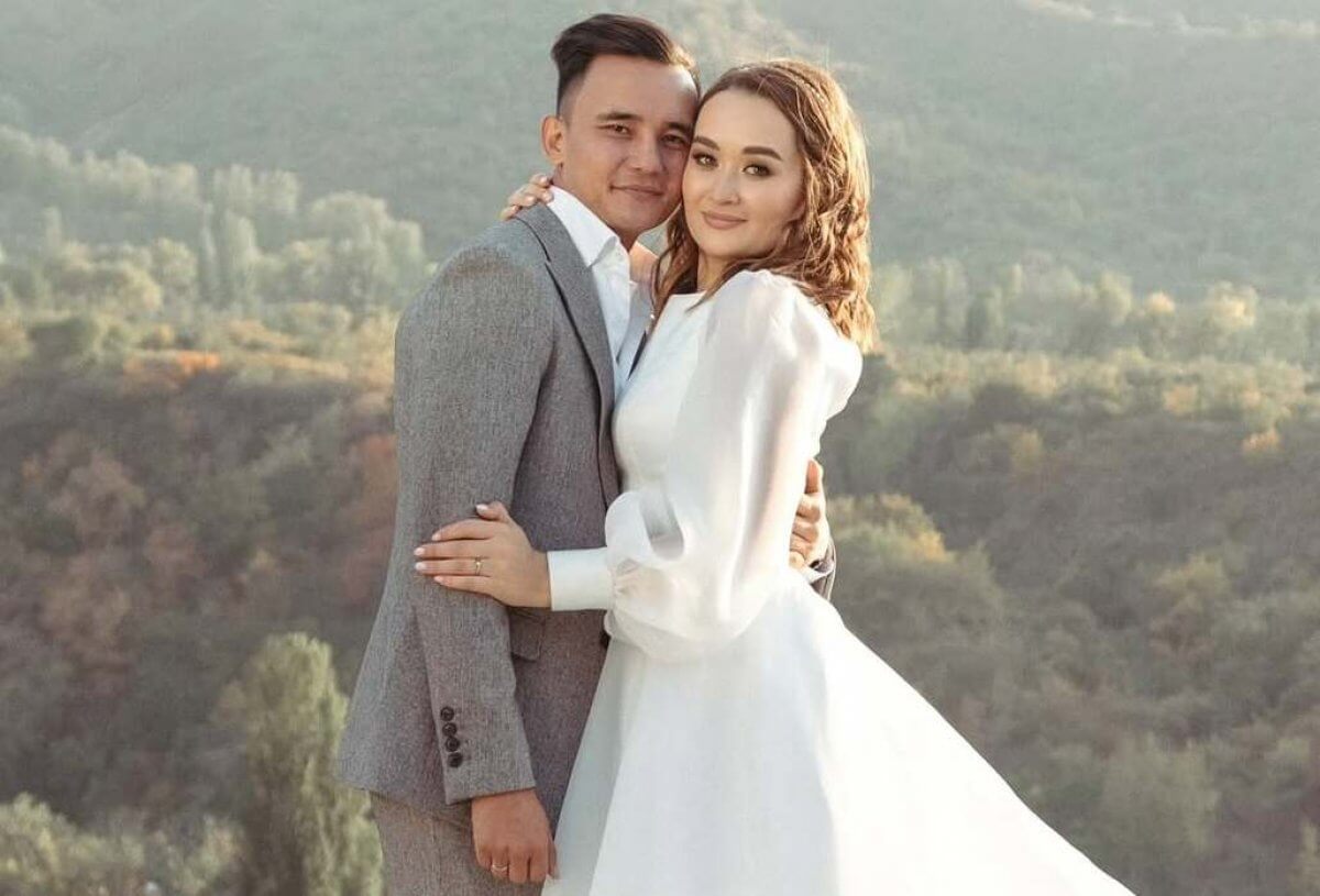 Али Окапов спел на одной сцене с супругой Акерке Буркитбай (ВИДЕО)