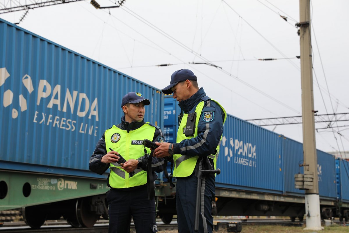 Трое детей залезли на грузовой вагон и проехали 70 км в Акмолинской области