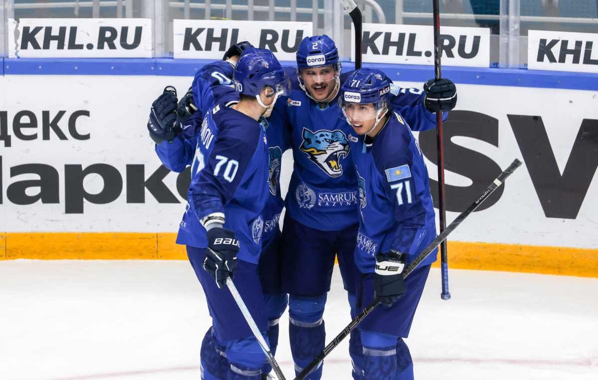 Мен жас әйелді сыртта минет жасатуға азғырдым (порно видео)