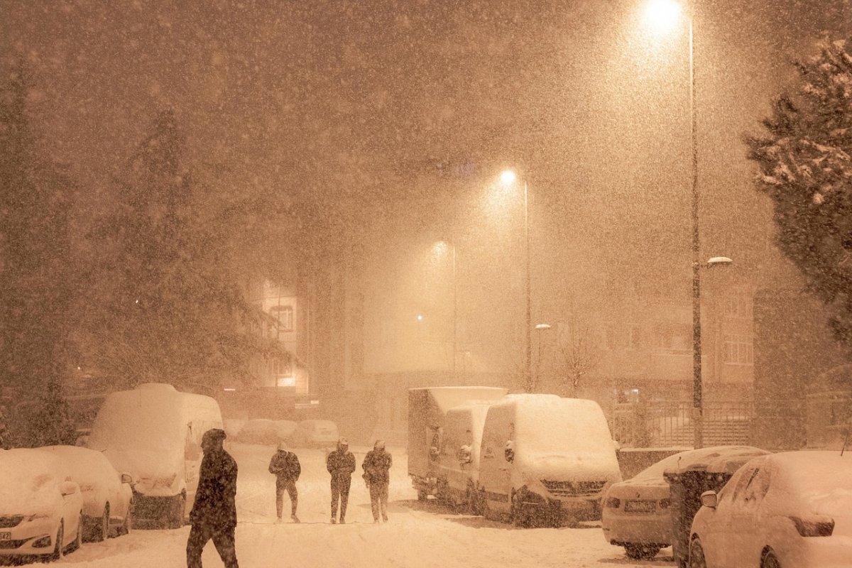 Метель и гололед: Казахстан в ожидании непогоды