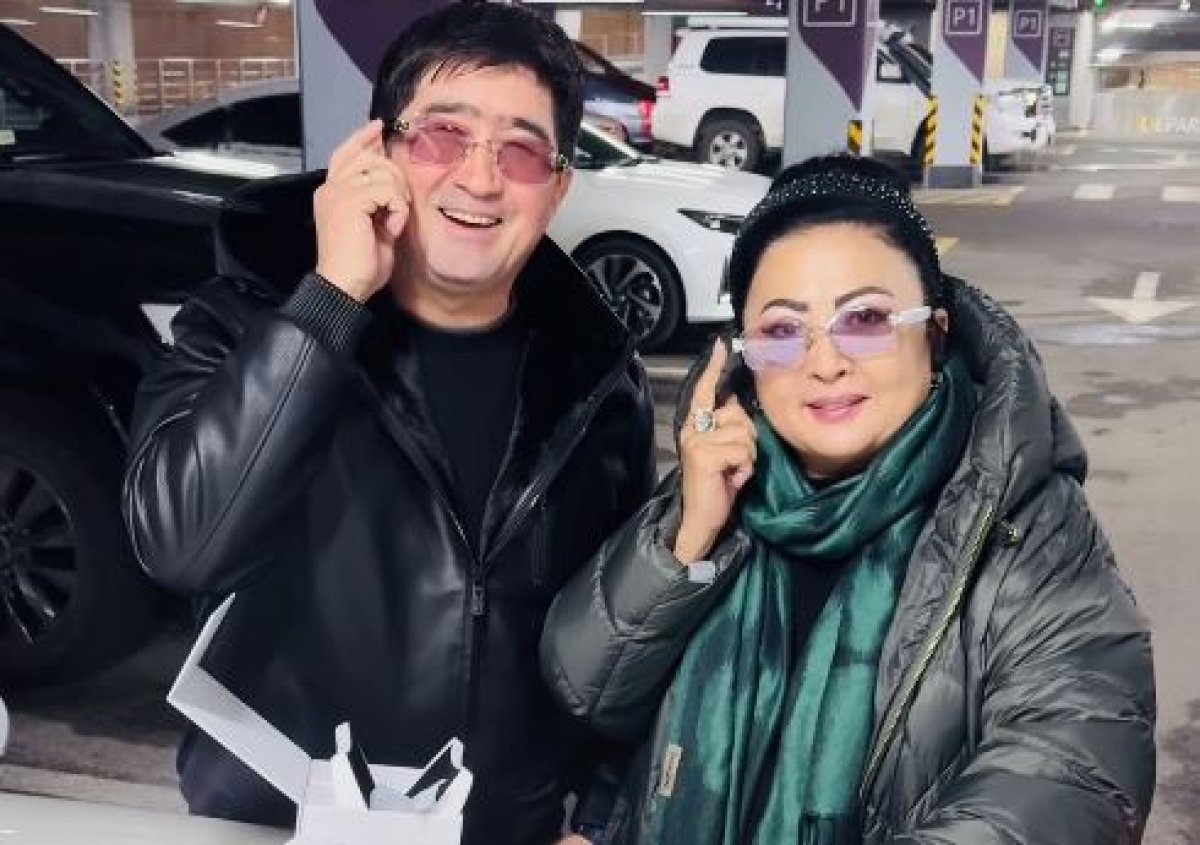 Макпал Жунусовой сделали необычный подарок на парковке ТРЦ