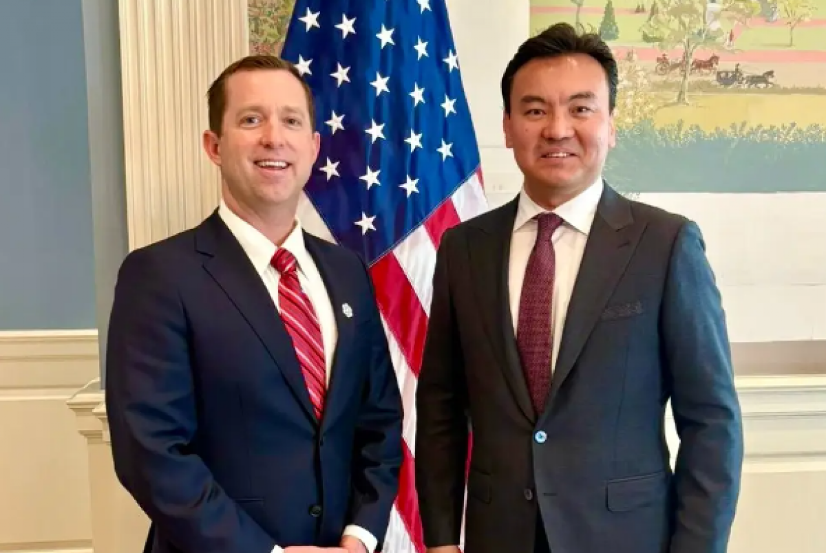 ChatGPT "заговорит" по-казахски