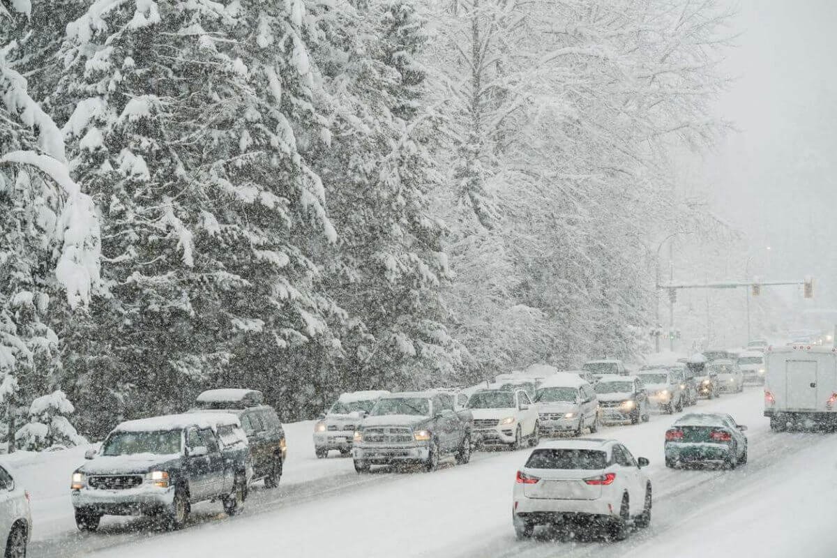 Метель, туман и гололед прогнозируются сразу в 13 регионах Казахстана