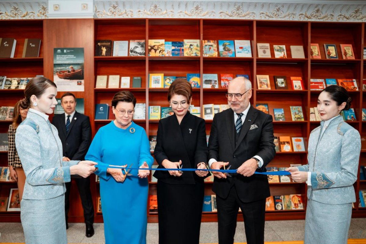 Уголок эстонской литературы открыли в Национальной академической библиотеке РК