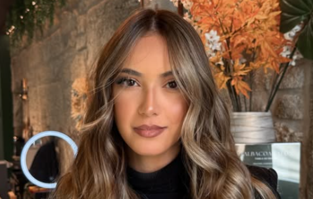 Студентка из Португалии покорила Казнет пением на казахском языке