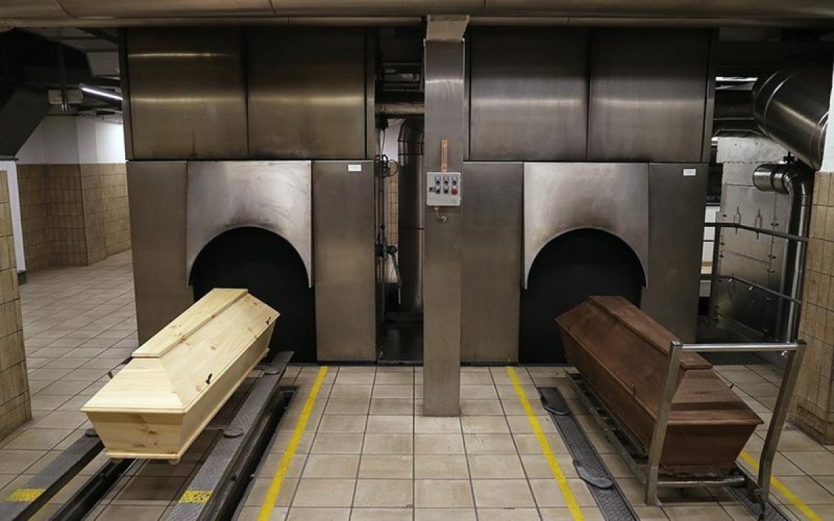 Женщина "ожила" в гробу за несколько минут до кремации