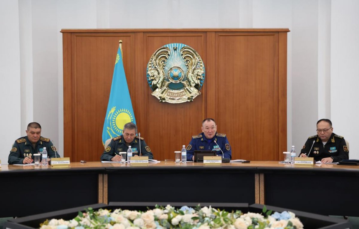 Как повысить привлекательность воинской службы, обсудили в Астане