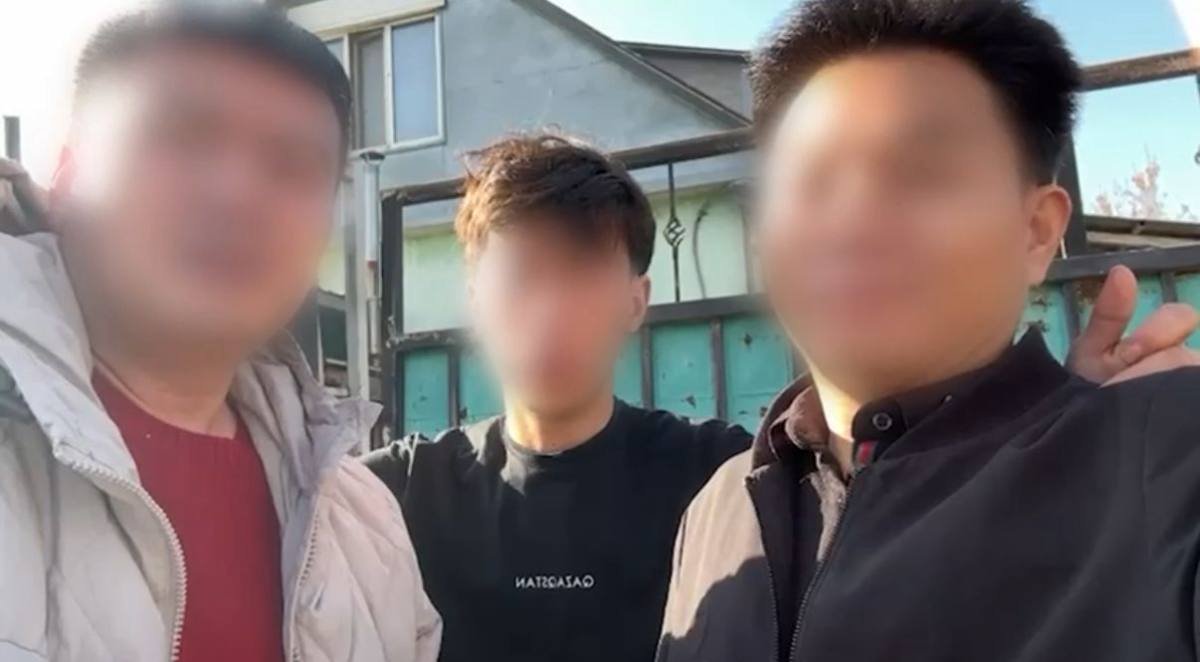 Лжеполицейские держали в страхе иностранцев в Алматы