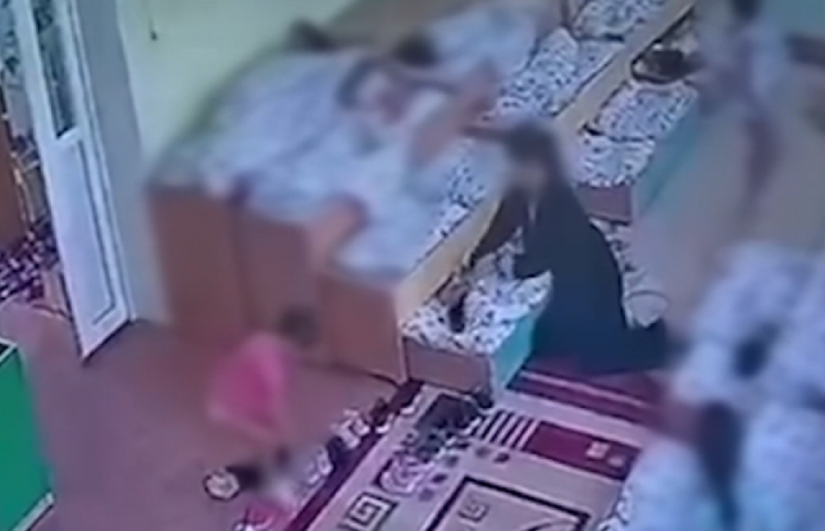 Жестокие методы укладывания спать в детсаду Семея шокировали родителей