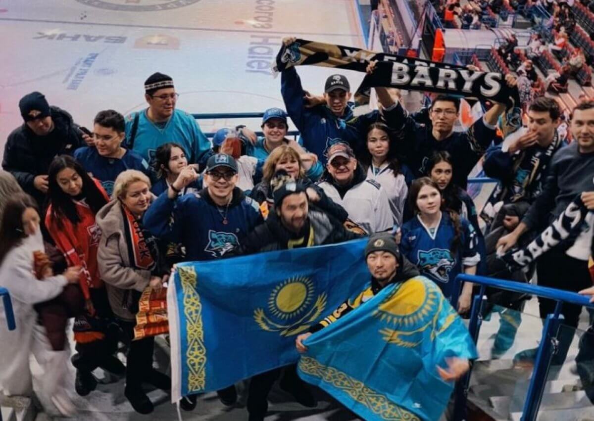 ХК "Барыс" - ХК "Сибирь": когда пройдет прямая трансляция