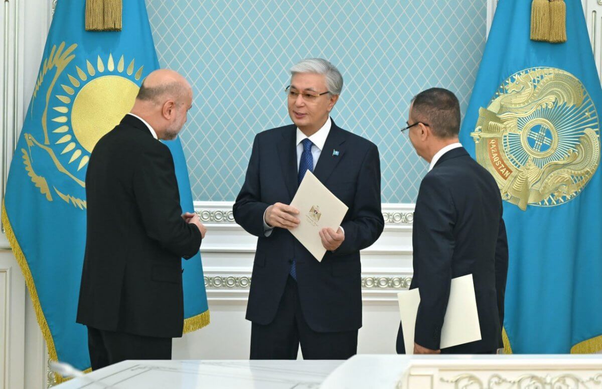 Токаев принял Верховного судью Палестины и получил личное послание от Махмуда Аббаса