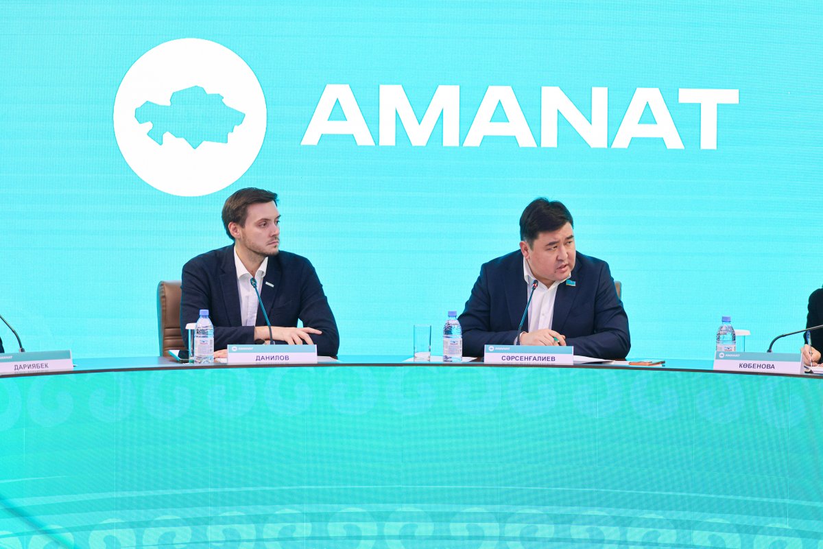 AMANAT: половина из 11,5 млн трудоспособных граждан заняты в неофициальной экономике