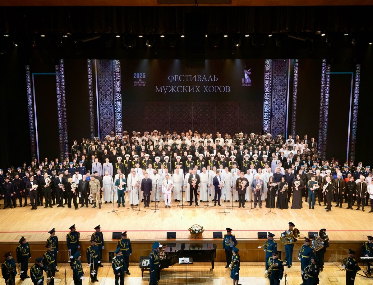 Мужской хор Нацгвардии исполнил хит Linkin Park под домбру (ВИДЕО)