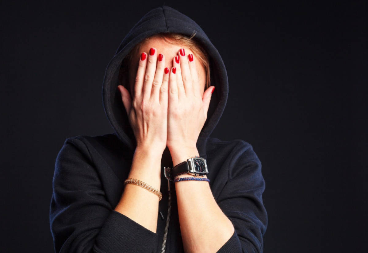 Девушку изнасиловал в автомобиле знакомый из соцсетей