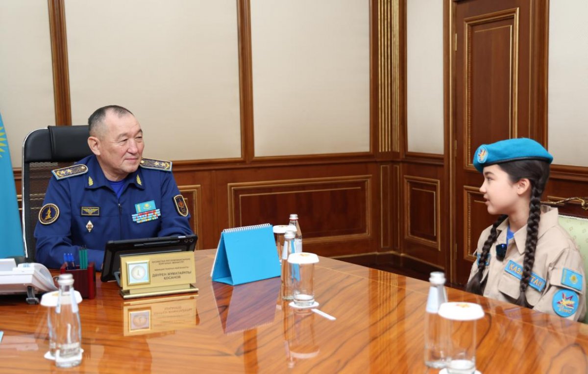 Министр обороны поздравил финалистку "Голос. Дети" Жасмину Тузелову