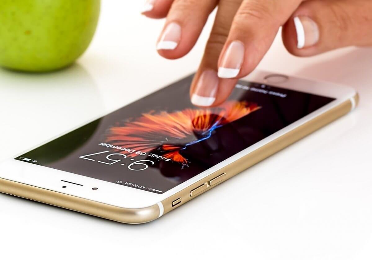 Meta закрывает аккаунты с ЛГБТ-контентом по всему миру