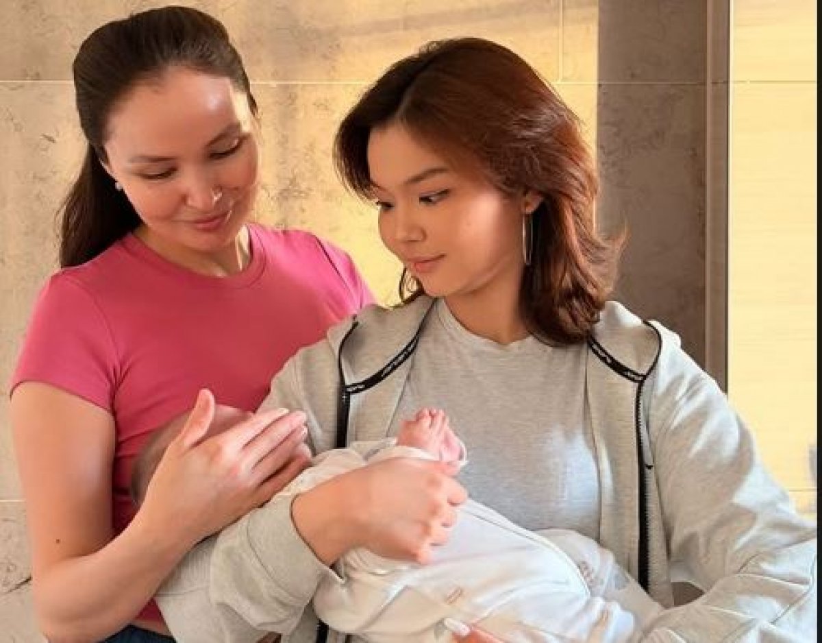 Супруга Кайрата Нуртаса ответила на хейт и вопросы о материнстве