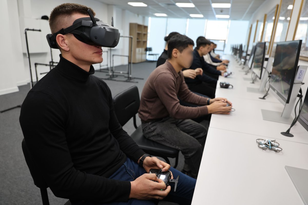 FPV-дроны осваивают бойцы спецподразделения “Бүркіт” Нацгвардии