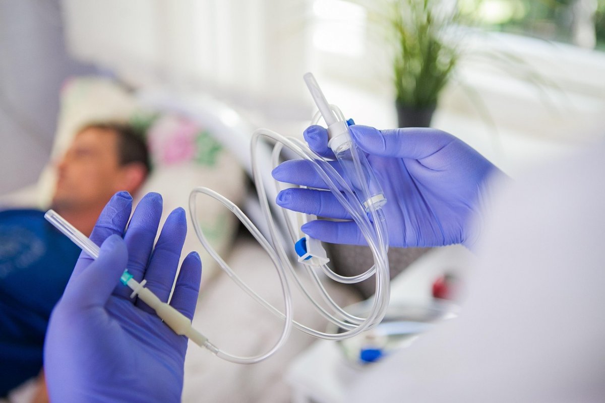 Анестезиолог отравил 30 человек – во Франции вынесли приговор по громкому делу