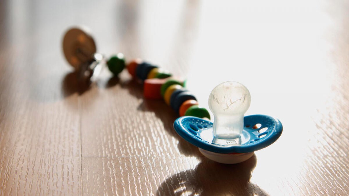 Женщина смыла новорожденную девочку в унитаз больничного санузла