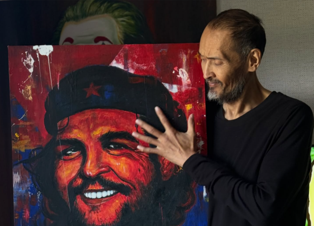 После сообщения о госпитализации появились кадры звезды "Рэкетира" из больницы