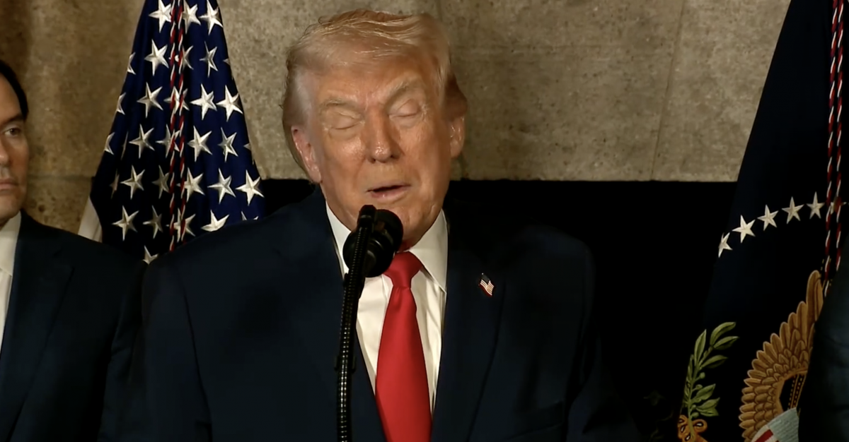 Трамп снова рассказал о необходимости Гренландии для США (ВИДЕО)