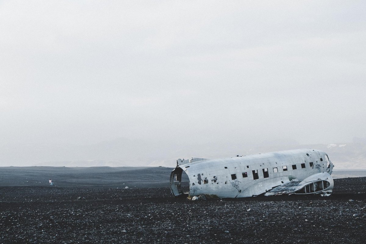 Траур объявлен в Ливии после крушения самолета