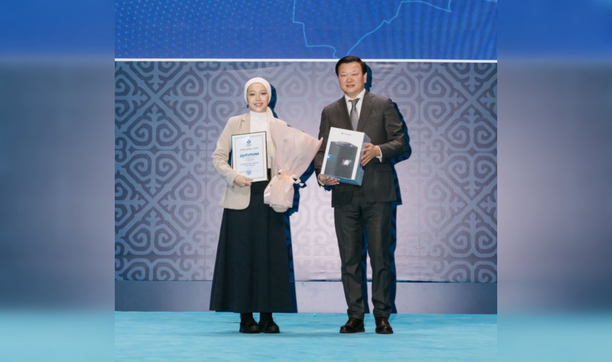 Лучший молодой работник производства: в Астане наградили Аяжан Жамкенову