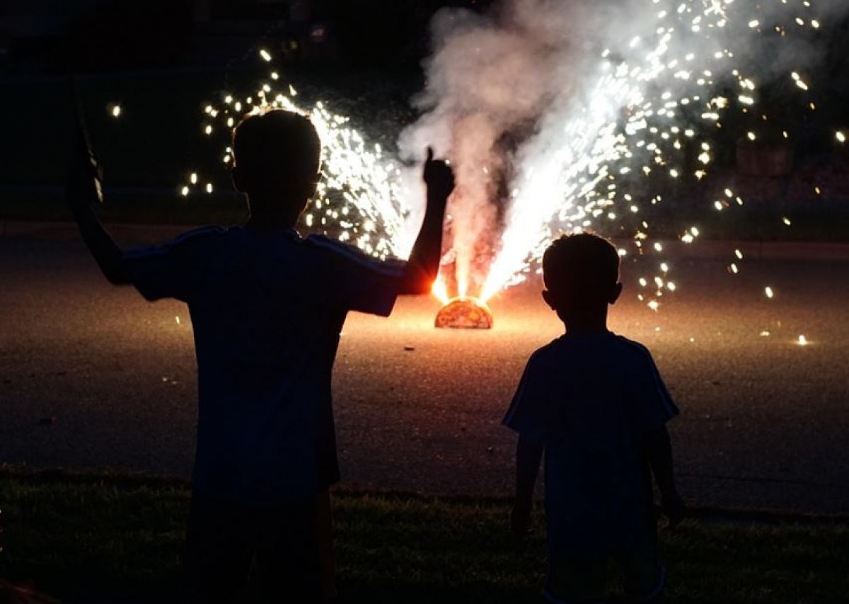 Двое подростков пострадали от пиротехники в Туркестанской области