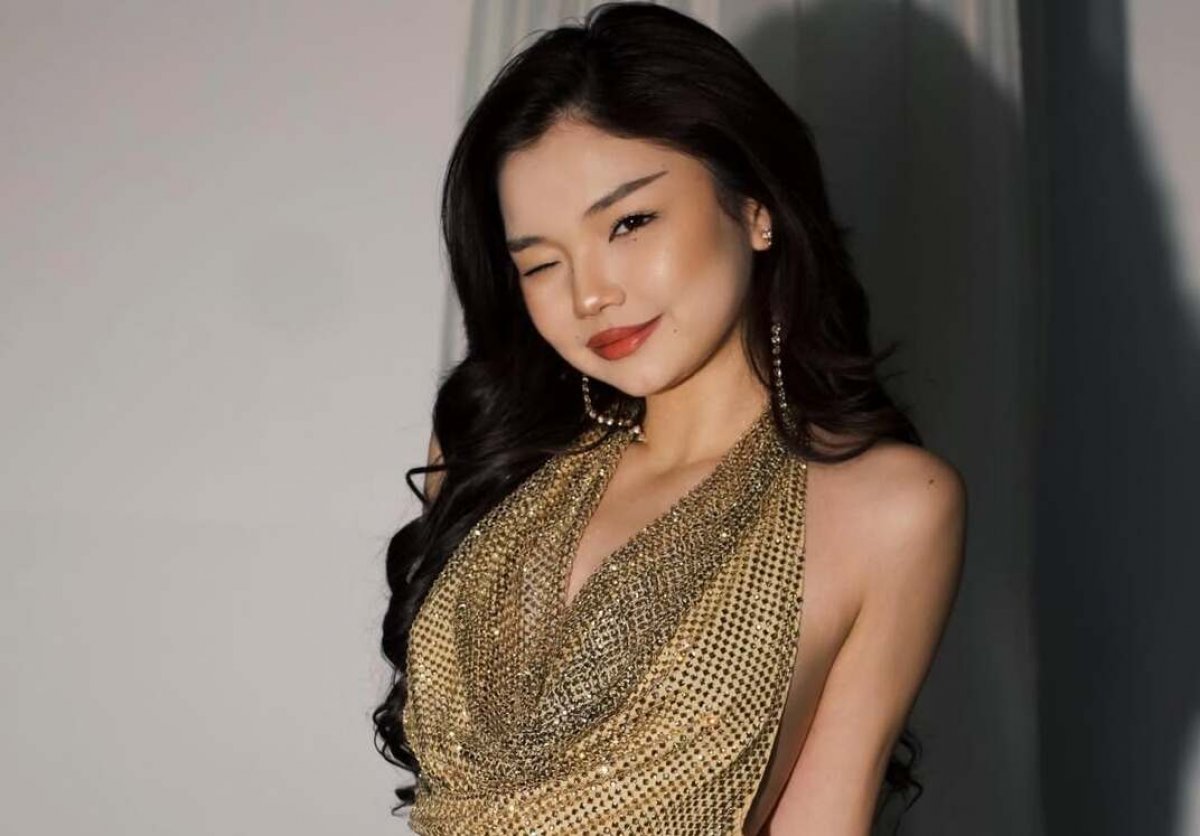 "Кукла": дочь Кайрата Нуртаса показала новогодние образы