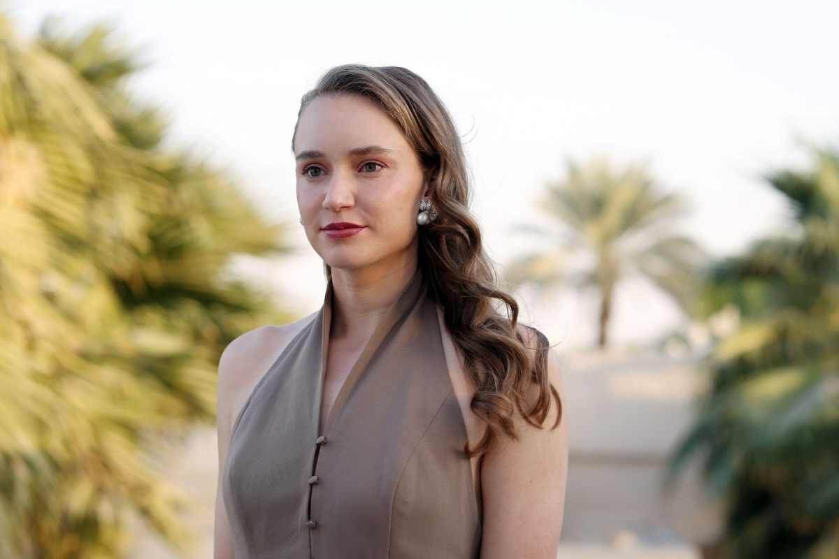 Елена Рыбакина поздравила казахстанцев с Новым годом