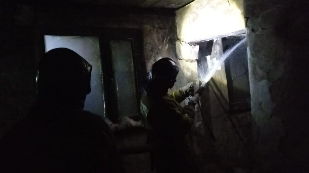 Хлопок баллона привел к возгоранию дома в Акмолинской области